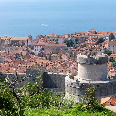 Pavlina Pensionat 3*