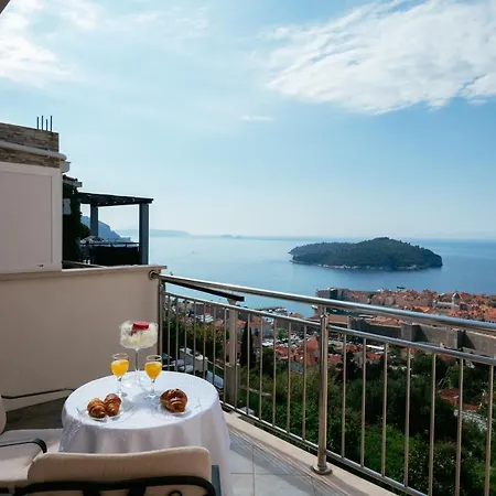 Guest house Pavlina 3*