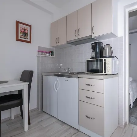 Guest house Pavlina 3*