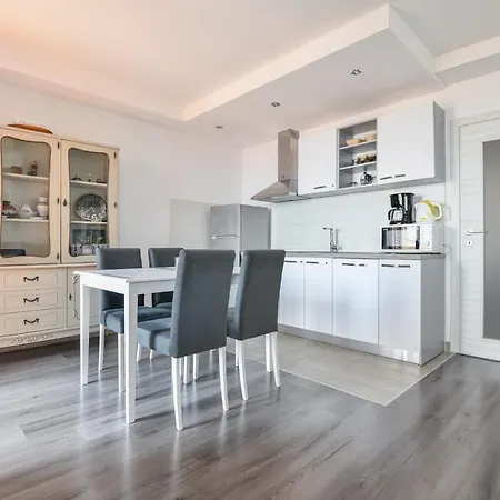 Guest house Pavlina 3*